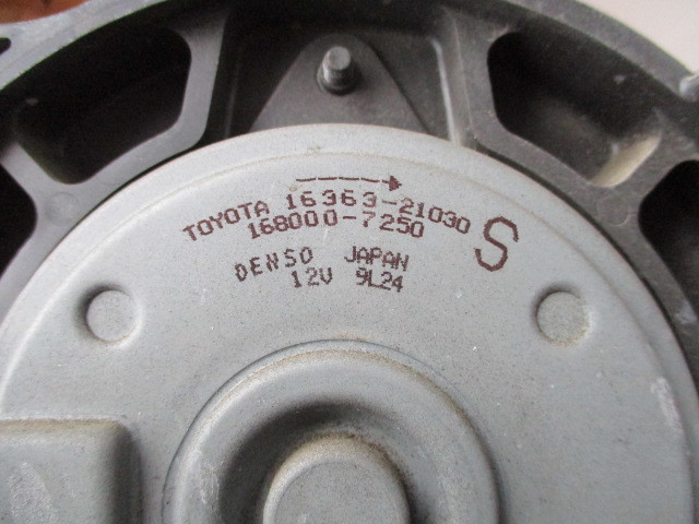 70ヴォクシー/70VOXY　ZRR70Wのラジエター電動ファン