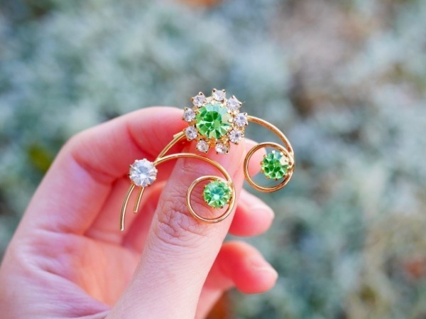 80s ヴィンテージブローチ 小さなお花 Vintage Brooch