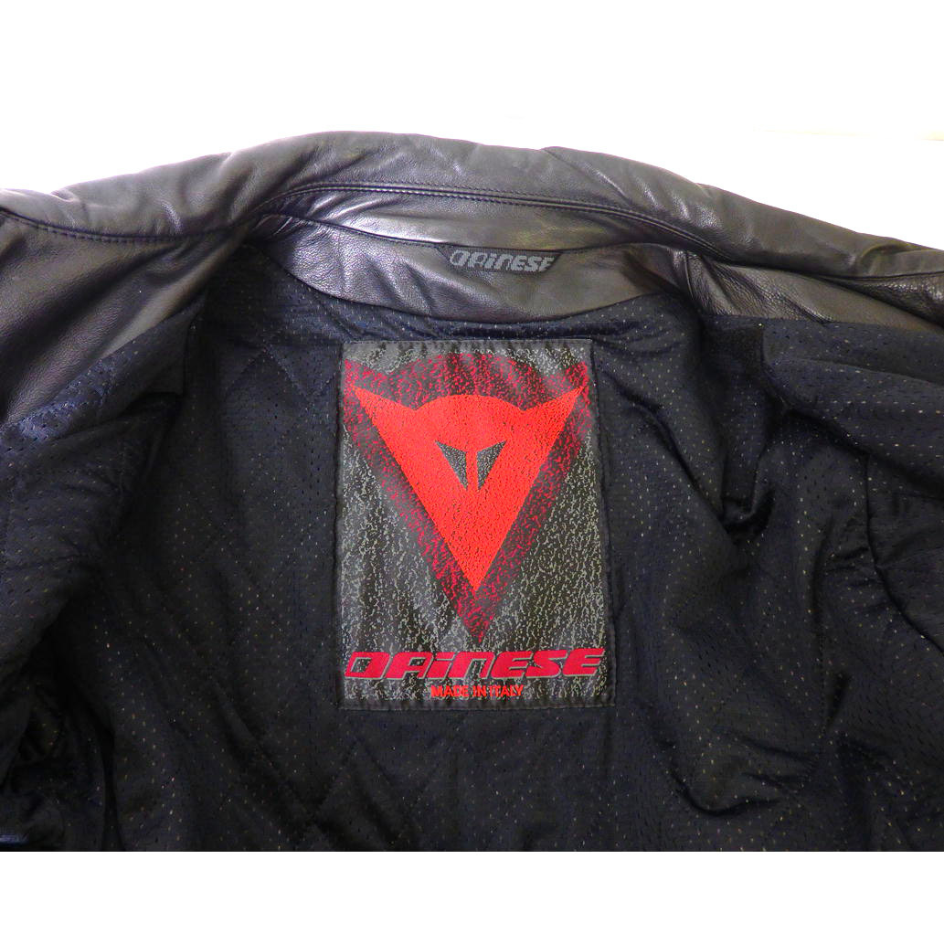 目立った傷や汚れなし】 DAINESE ダイネーゼ レザーライダース