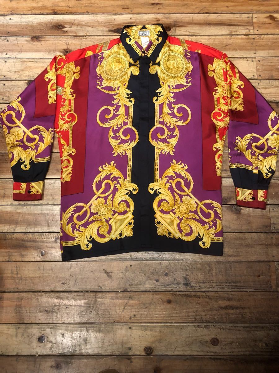 VERSACE GIANNI イタリア製 総柄 ジャンニヴェルサーチ ジャンニ