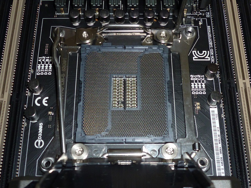 ASUS SABERTOOTH X99 (LGA2011-3) ATX [動作品] 【公式通販】