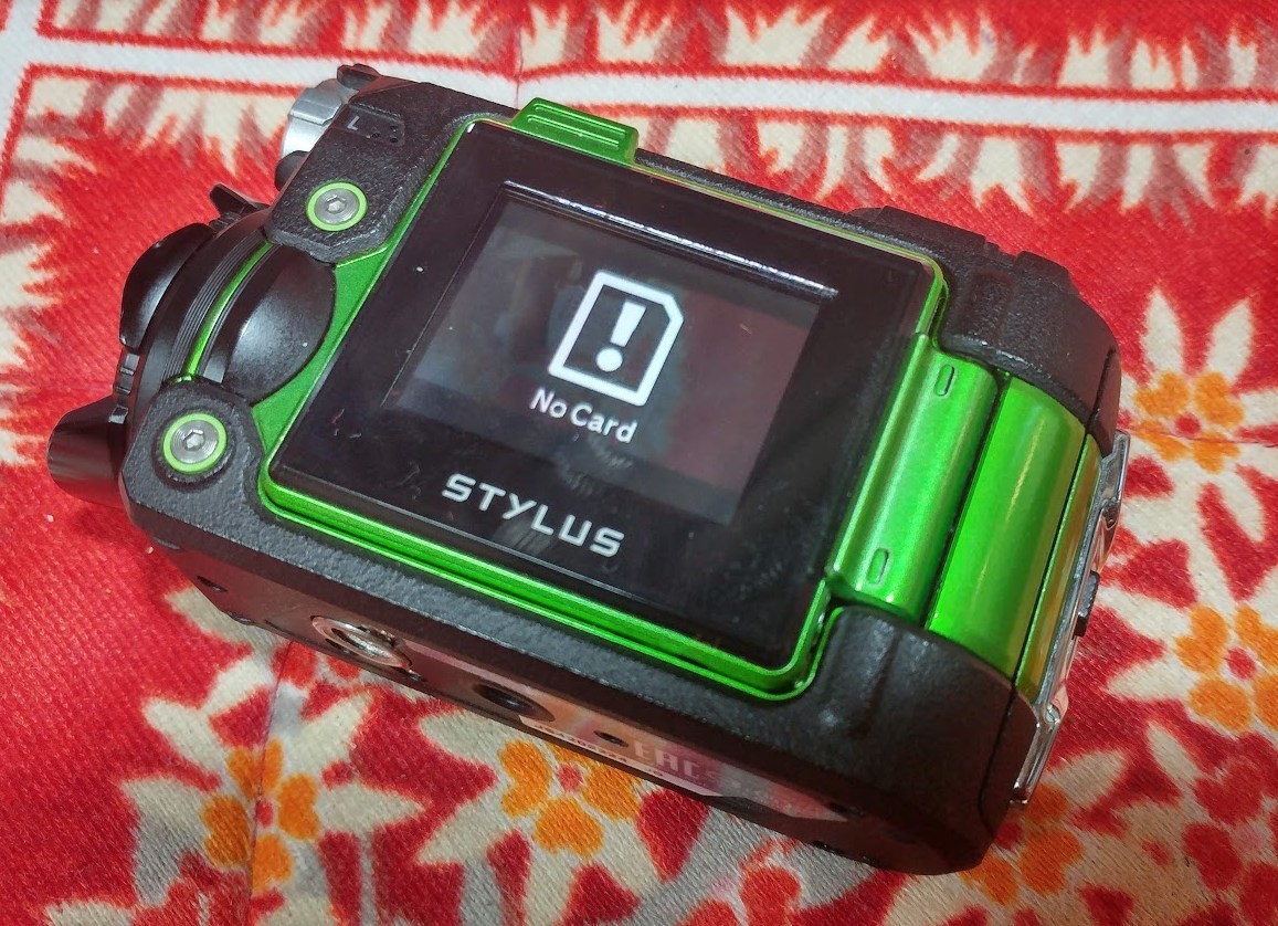 動作確認済み】OLYMPUSアクションカメラSTYLUS TG-Tracker Olympus