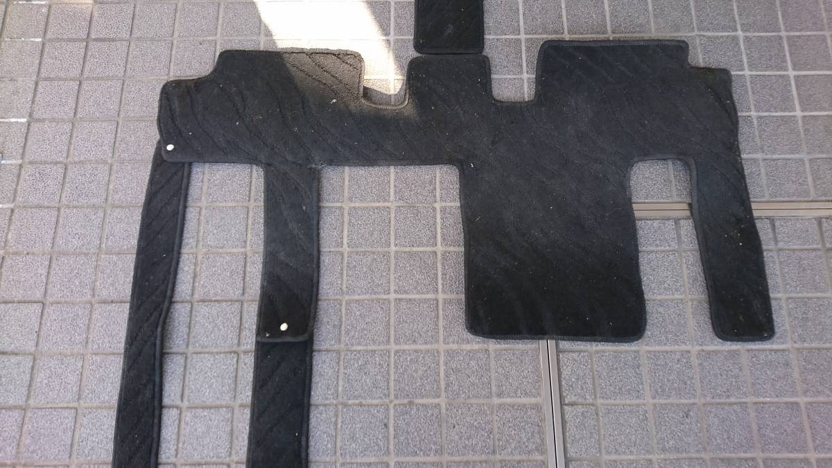 v598993737.4