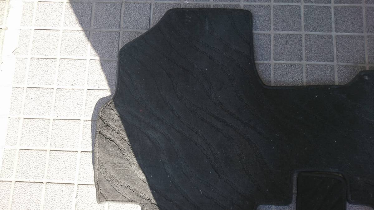 v598993737.7