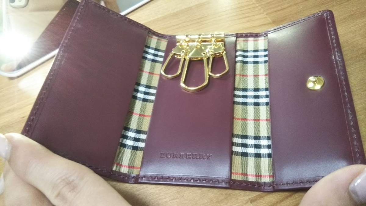 バーバリー BURBERRY キーケース (送料220円)クリスマスプレゼントなど