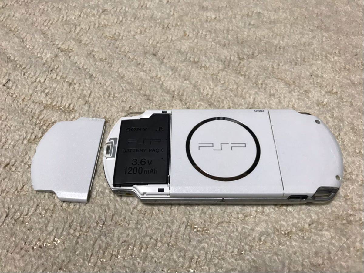 ☆PlayStation psp (プレイステーション ポータブル) 3000ジャンク品
