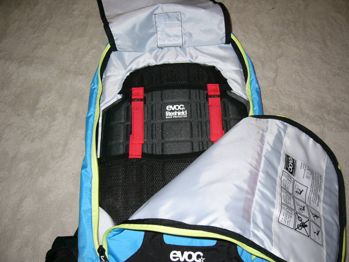 バックパック evoc EVOC イーボック | イーボック(evoc) CC 0 バック 約41～45cm 背面長 自転車 ブラック (イーボック) リュック・バッグ 8L