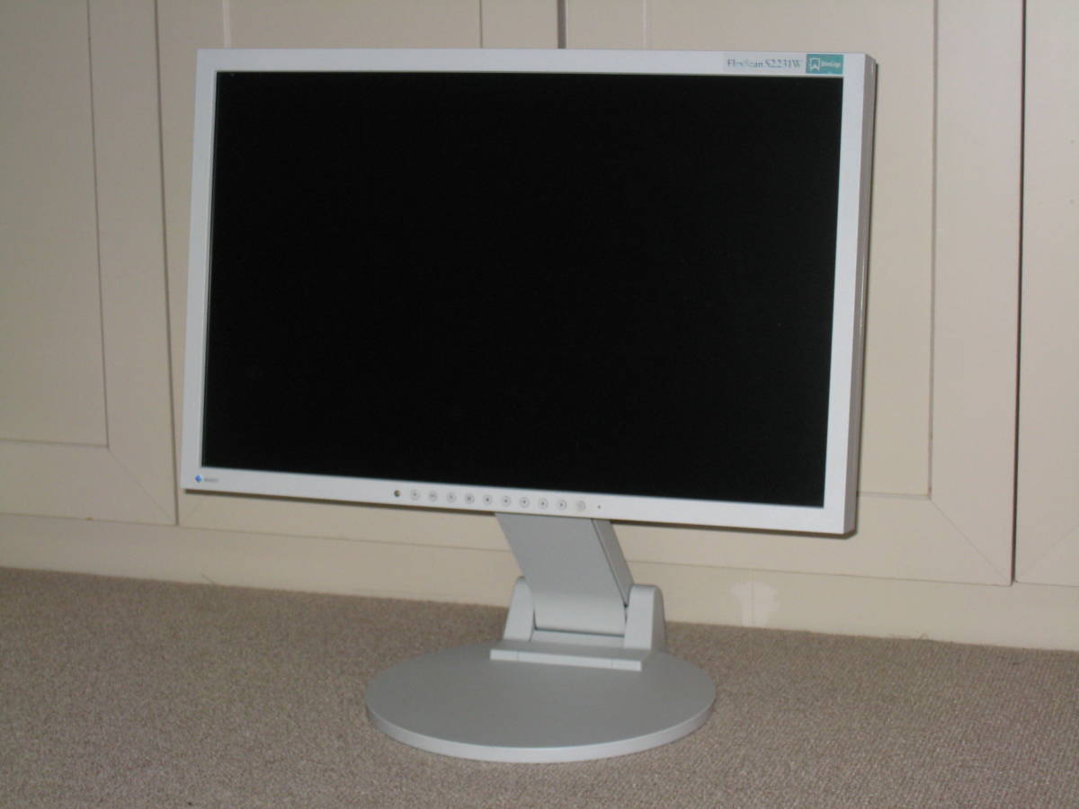 EIZOモニター良品 FLEXScan S2231W ナナオ、広色域の22型ワイド液晶