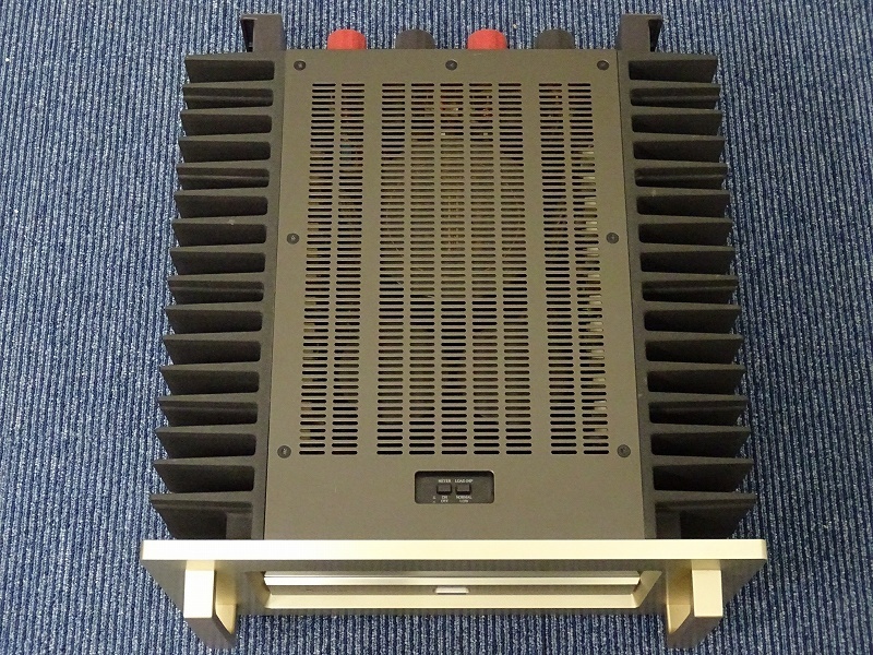 Accuphase アキュフェーズ パワーアンプ P-700 ステレオパワーアンプ