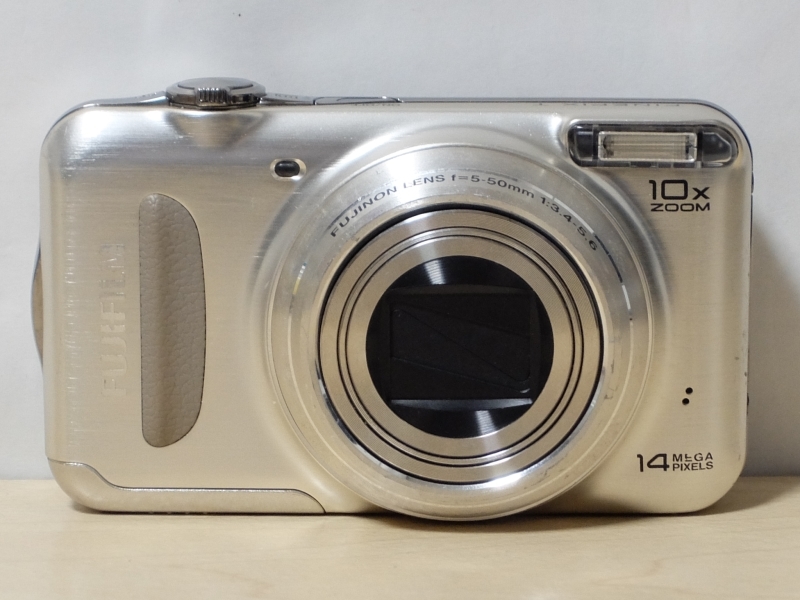 中古品◆FUJIFILM Finepix T300 (1400万画素/光学10倍)_2