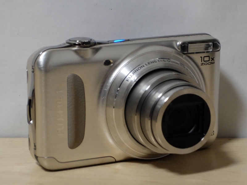中古品◆FUJIFILM Finepix T300 (1400万画素/光学10倍)_4