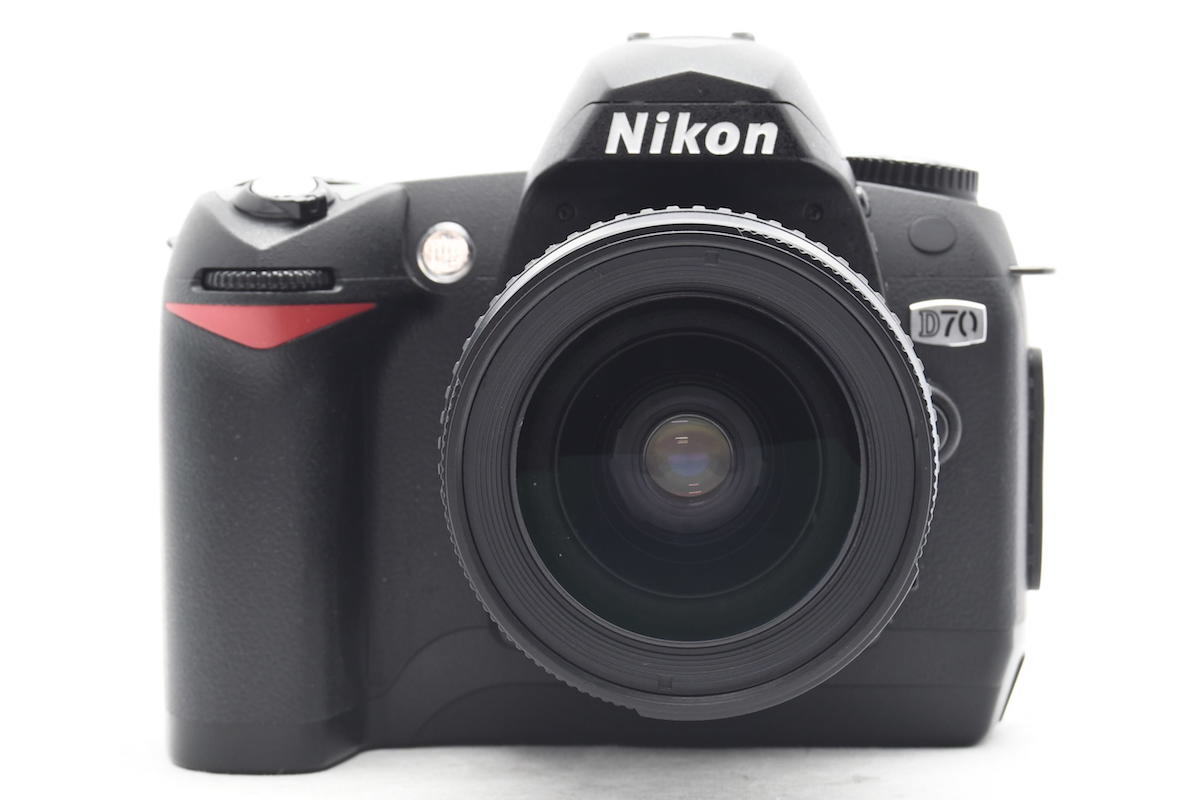 ◇ Nikon ニコン D70 + AF NIKKOR 28-80mm F3.3-5.6G 標準ズームレンズ ◇ Nikon ニコン D70 + AF NIKKOR 28-80mm F3.3-5.6G 標準ズームレンズ