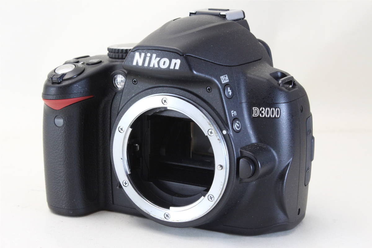 美品☆Nikon ニコン D3000 ボディ 液晶キレイ☆ D3000 ボディ ニコン 1