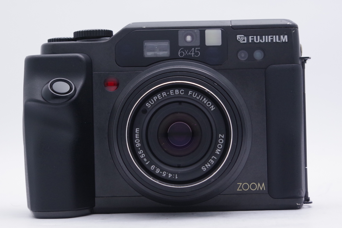 □ FUJIFILM フジフィルム GA645Zi Professional BLACK SUPER-EBC