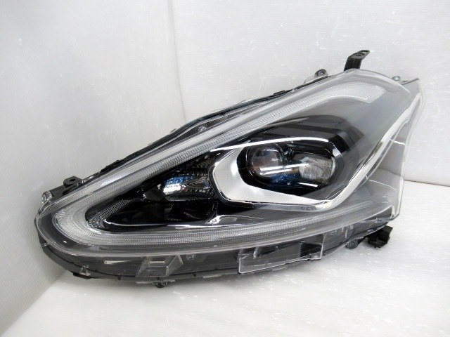 シエンタ NSP170 純正 左 ヘッドライト LED ICHIKOH 52-289 トヨタ (n028071)