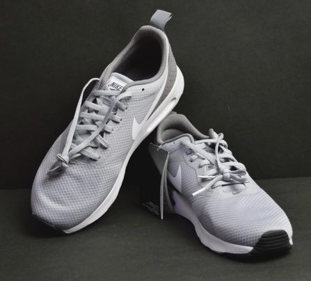 【新品】ナイキ エア マックス タバス 　705549-007　26.5ｃｍ