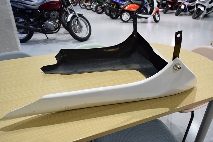 CB1300/SC54/アンダーカウル