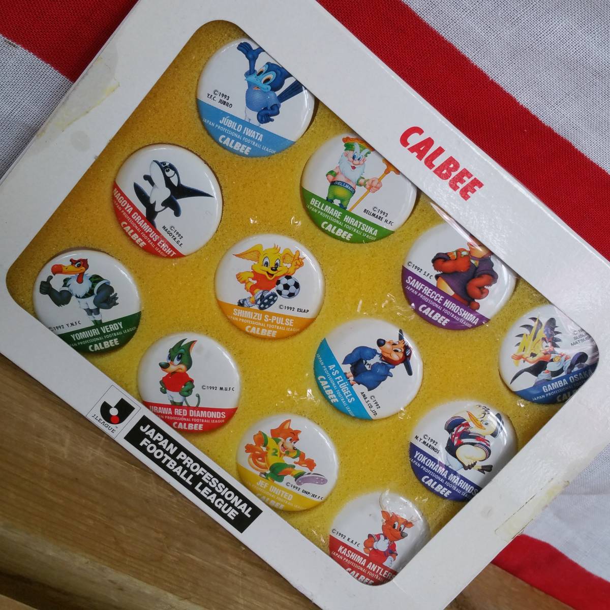 景品 当時物 90年代 非売品 カルビー Jリーグチップス 缶バッジセット 