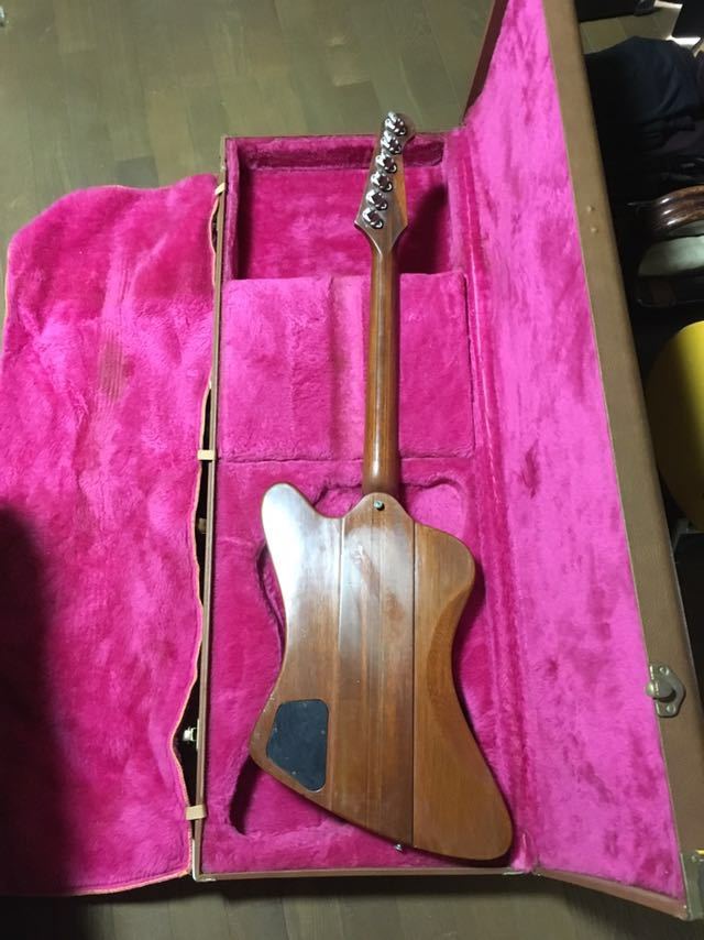 Gibson V 0 - ギブソン・ファイアーバード Vintage Guitar World