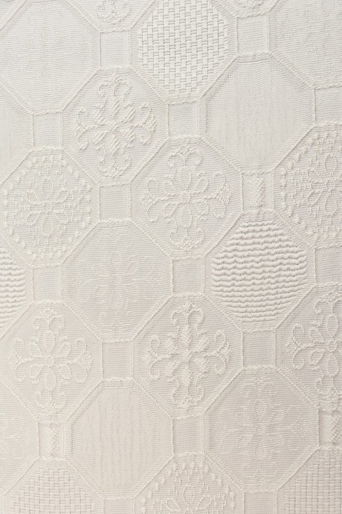 inagoya■最高級WHITE SILK☆週末大放出!!NEW待望の新柄入荷!!☆◇極上刺繍柄◇【白生地◆羽尺】正絹 コート地 羽尺 反物 新古品 p3710cz