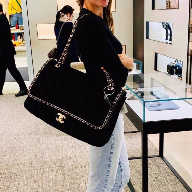 夏休み限定値下げ】CHANEL × Pharrell Williams 希少 Black 黒