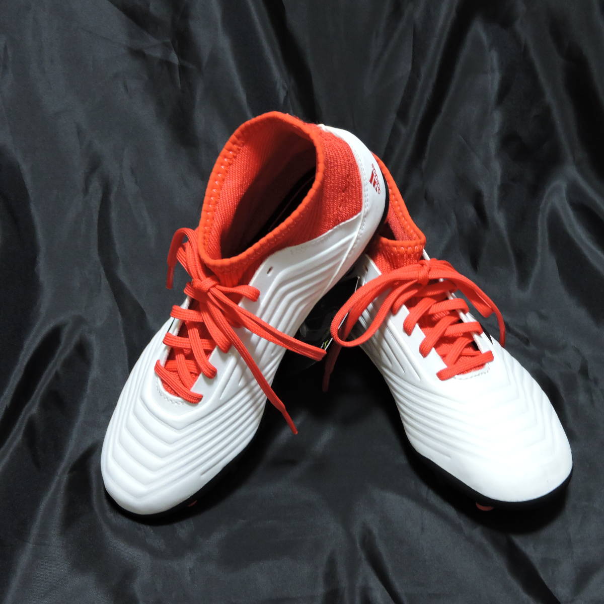 得価，HOT アディダス サッカースパイクシューズ 20cm PREDATOR 18.3 adidas(20.0cm以下)｜売買されたオークション情報、yahooの商品情報をアーカイブ公開 - オークファン シューズ