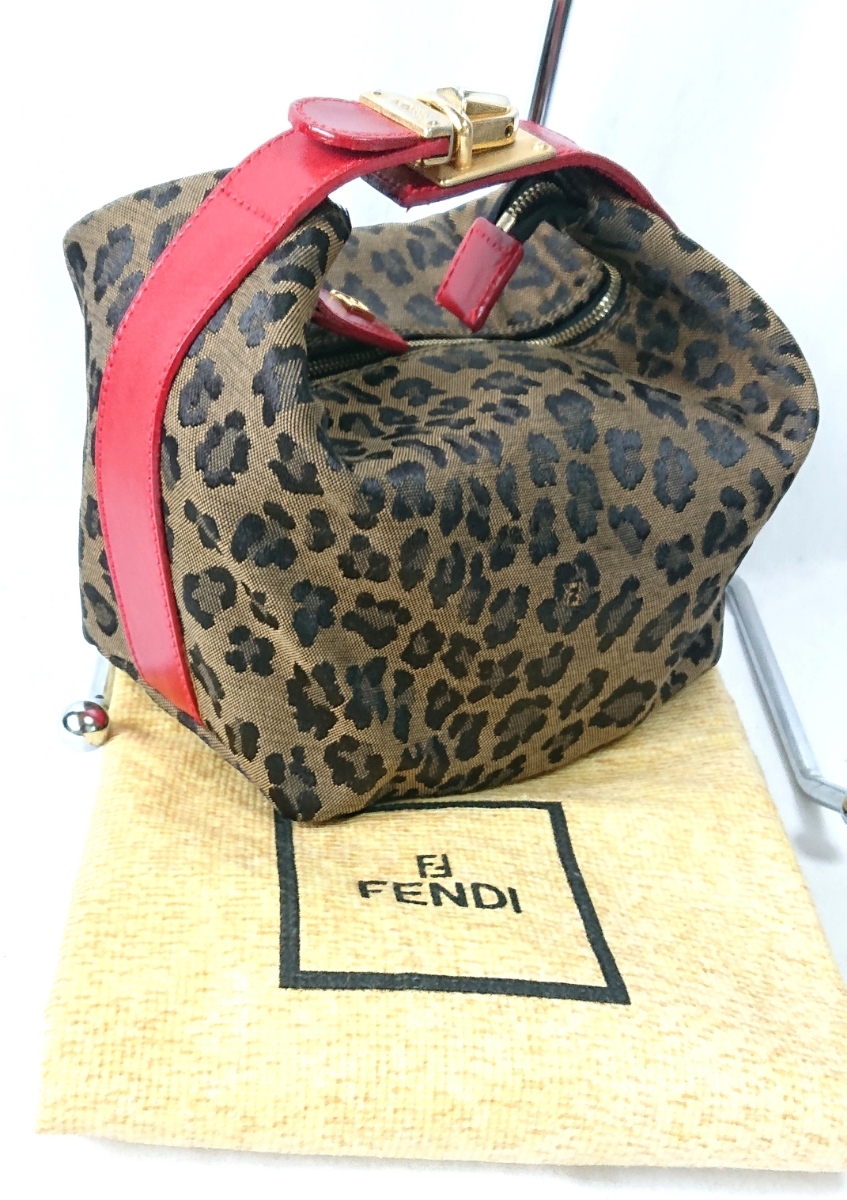 フェンディ FENDI ポーチ 美品 ズッカ柄 ブラウン ズッカ 美品FENDI