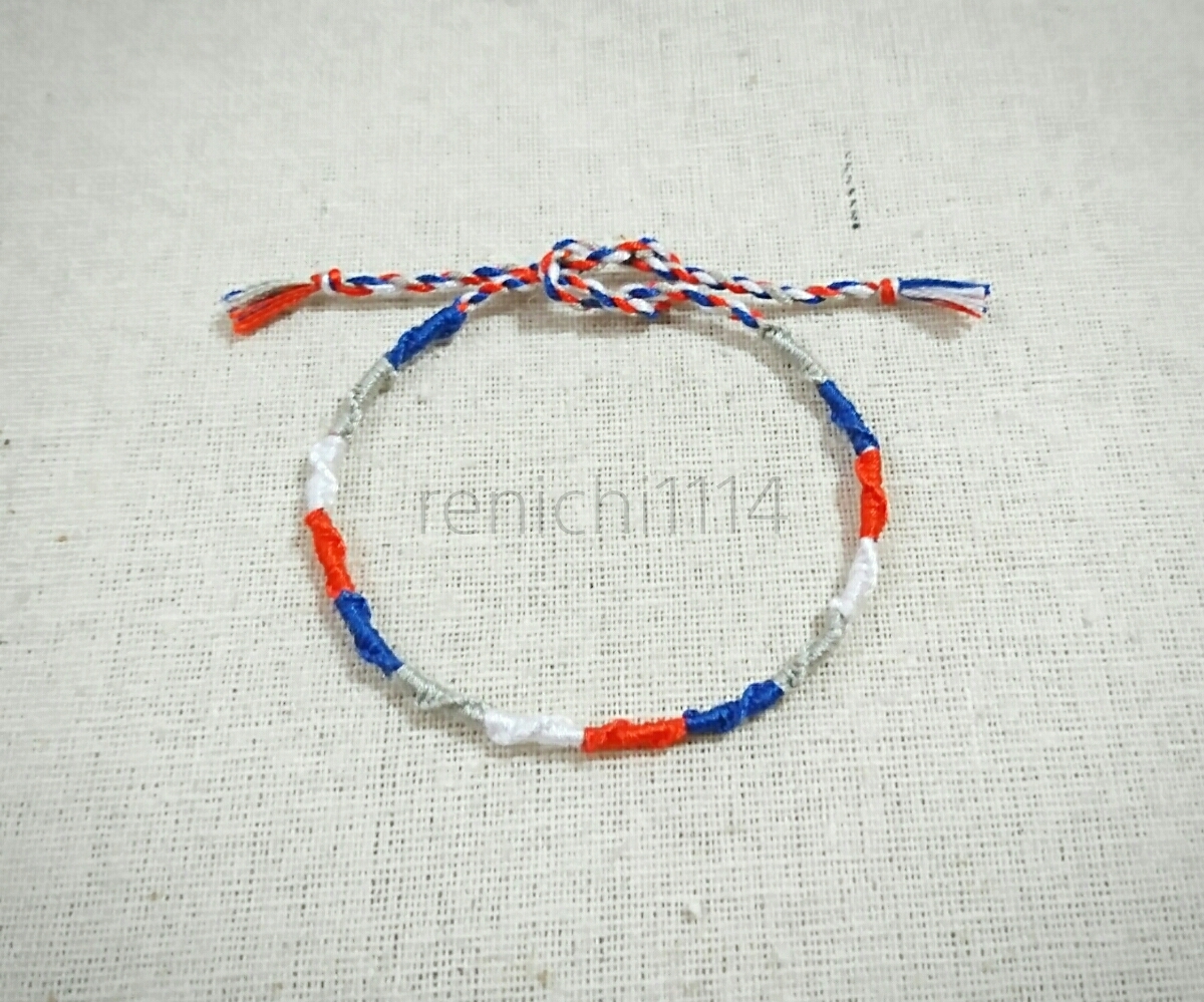 ミサンガ 青 赤 アイボリー グレー しましま ブレスレット アンクレット アクセサリー 女性用 売買されたオークション情報 Yahooの商品情報をアーカイブ公開 オークファン Aucfan Com