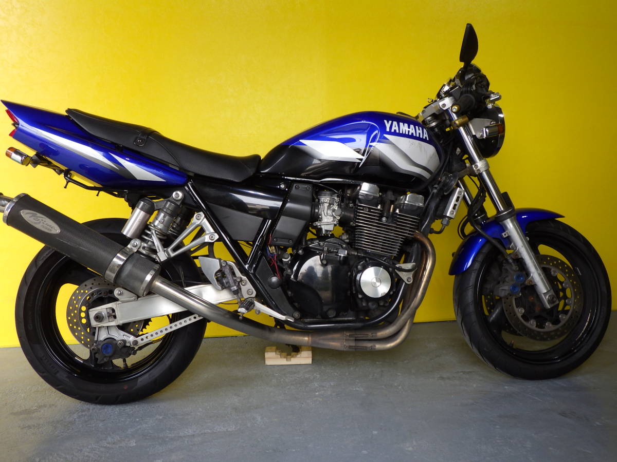 マフラーとバック ばいく屋いちばん ヤマハ XJR400R RH02 セパハン マフラーカスタム