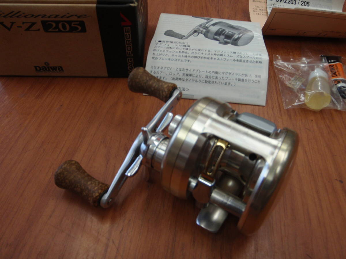 ダイワ ミリオネア CV-Z 205 右巻き 本体のみ ジャンク DAIWA