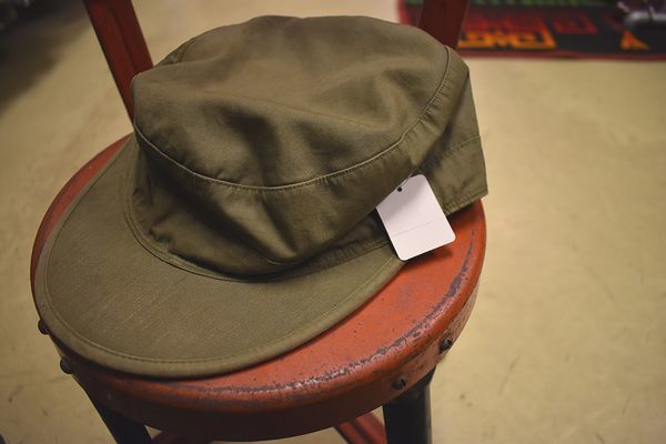  40sビンテージMilitaryミリタリーU.S.ARMYアーミーCAP FIELD COTTON O.D.コットンフィールドキャップサイズS米軍バイザー付きh19227(帽子)｜売買されたオークション情報、yahooの商品情報をアーカイブ公 帽子