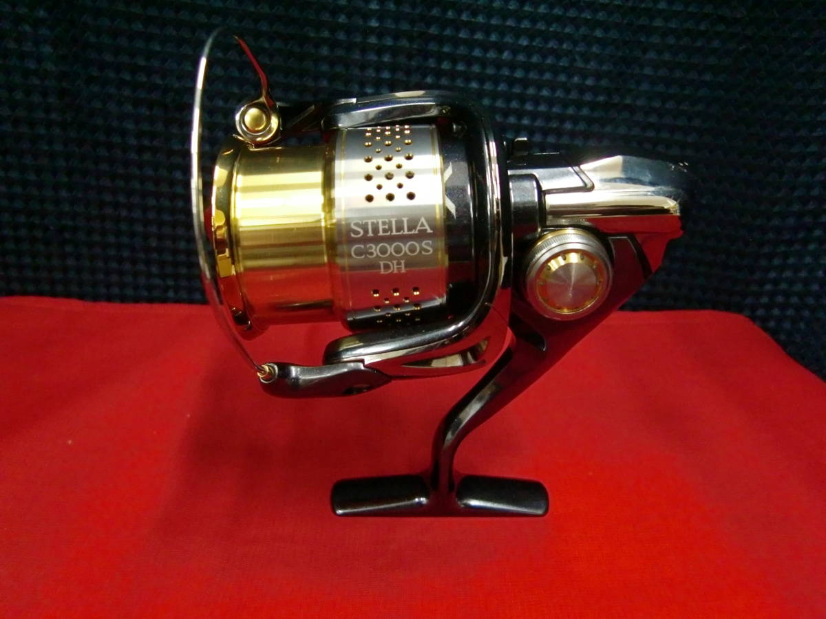 K0610/15/64 シマノ SHIMANO 10ステラ C3000SDH STELLA ダブルハンドル