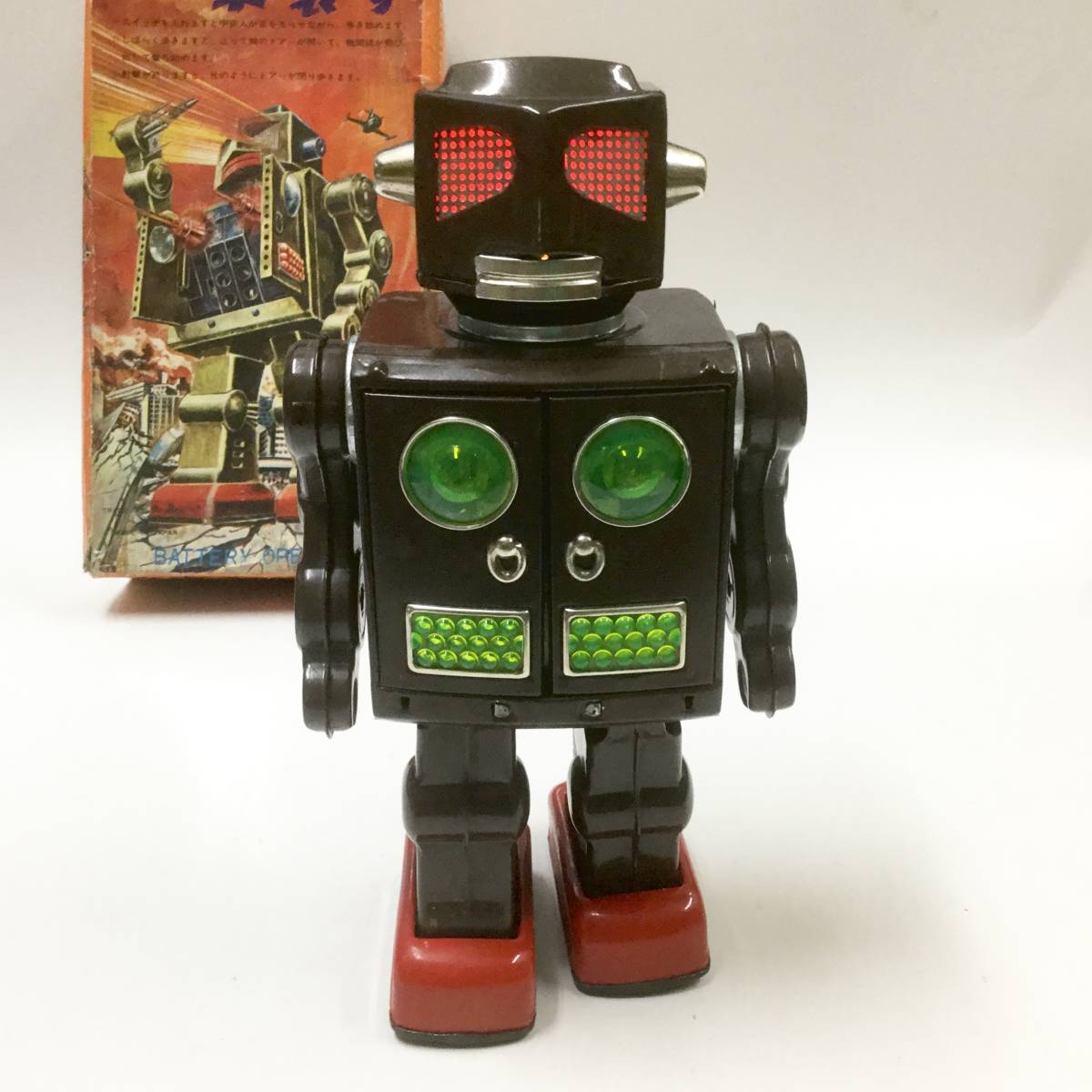 セール，大人気 宇宙魔人 宇宙人来襲す 電動ブリキ玩具 ロボット1960