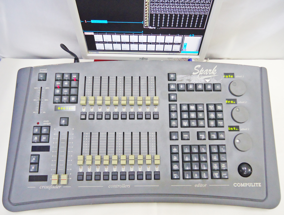 ♪希少！レア COMPULITE【SPARK】スパーク 照明 調整卓 VGA出力 DMXコントローラ□HN