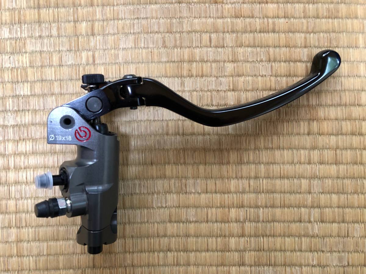 ブレンボ ラジアルポンプクラッチマスター 削りだしΦ19×18 ブレンボ 