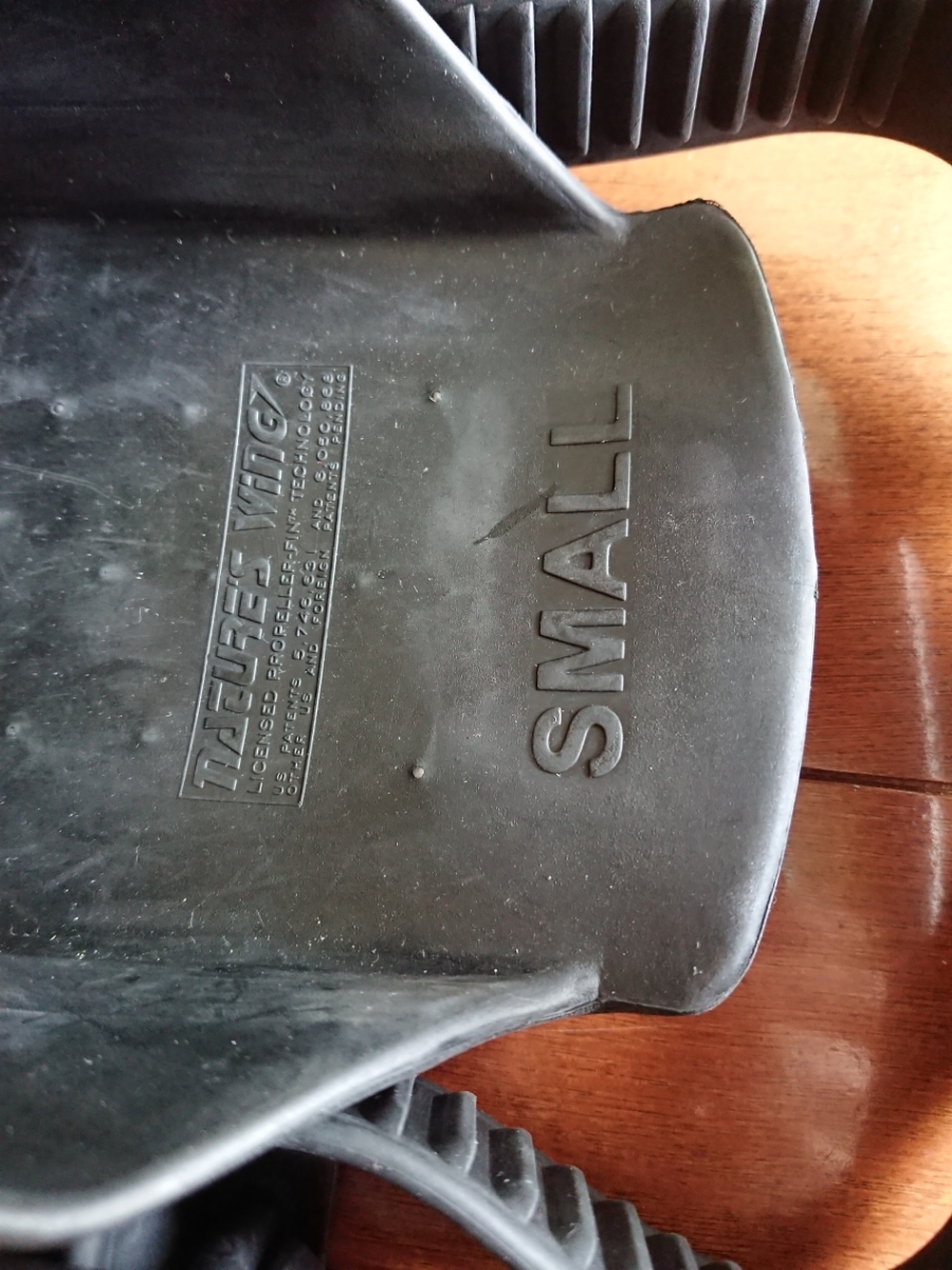 【中古 使用感あり】ダイビング用フィン スキューバプロ TWIN JET MAX 黒 Sサイズ(ブーツのサイズ26cm前後)_3