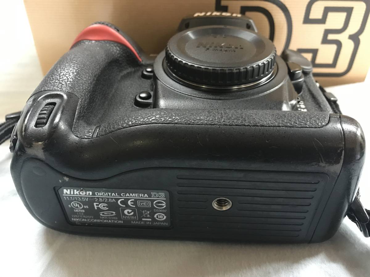 Nikon D3 - Camera FX SLR Body Review | Digital 12.1MP The Full 