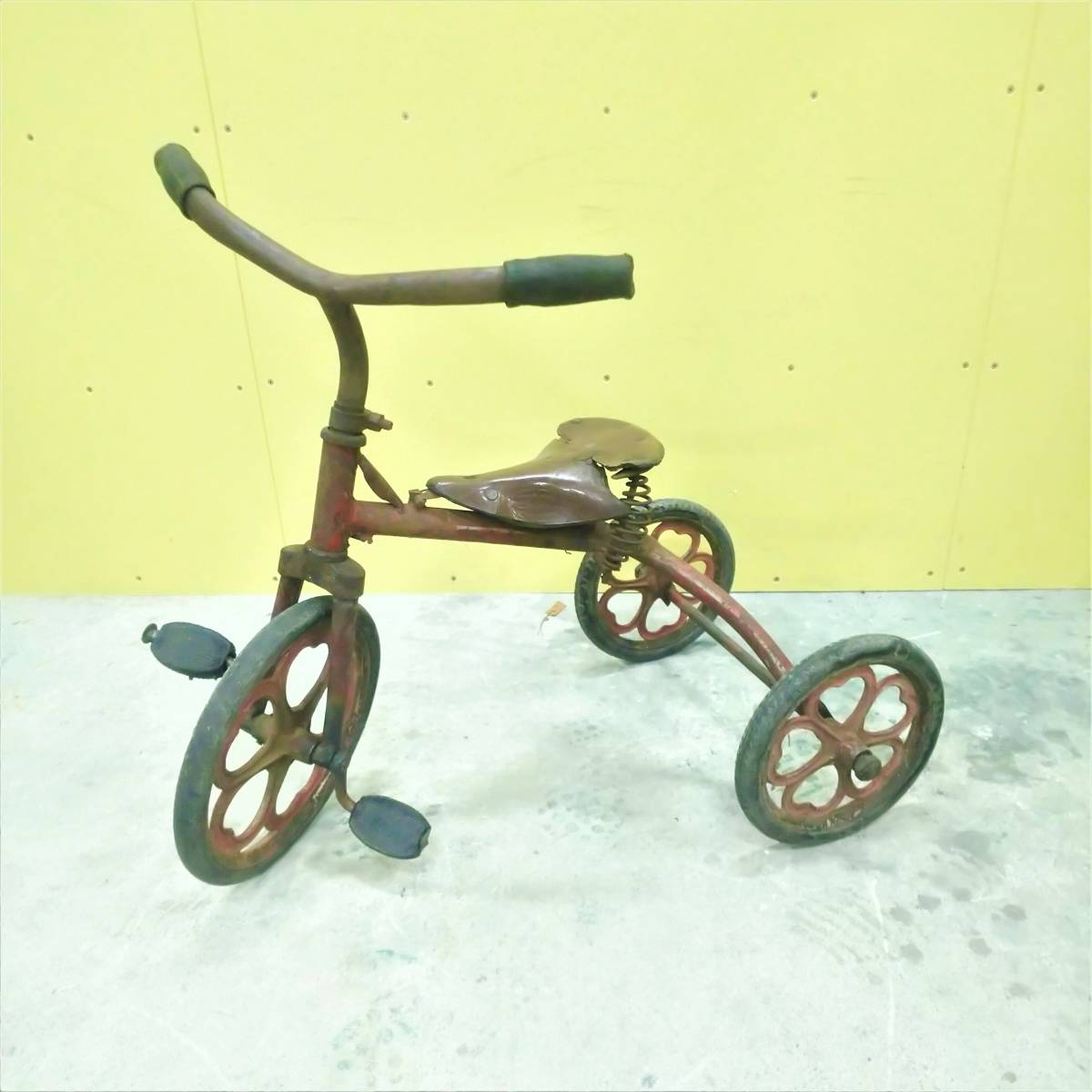 新作入荷，品質保証 MS906 超 アンティーク 三輪車 時代物 鉄製 シャビー レトロ雑貨(その他)｜売買されたオークション情報、yahooの商品情報をアーカイブ公開 - オークファン その他