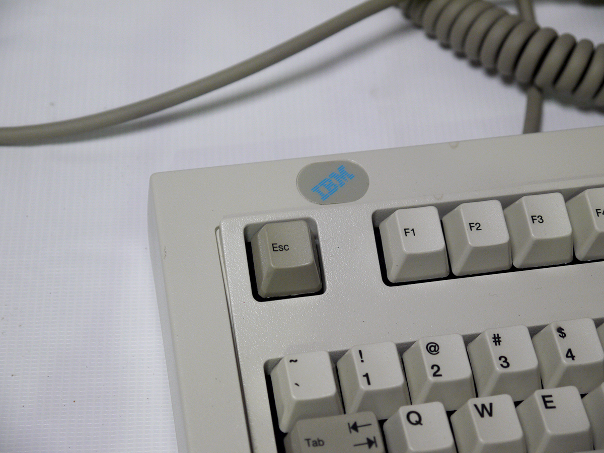 Unicomp UNI04C6 Model M IBM 85-key space saver PS/2キーボード 動作