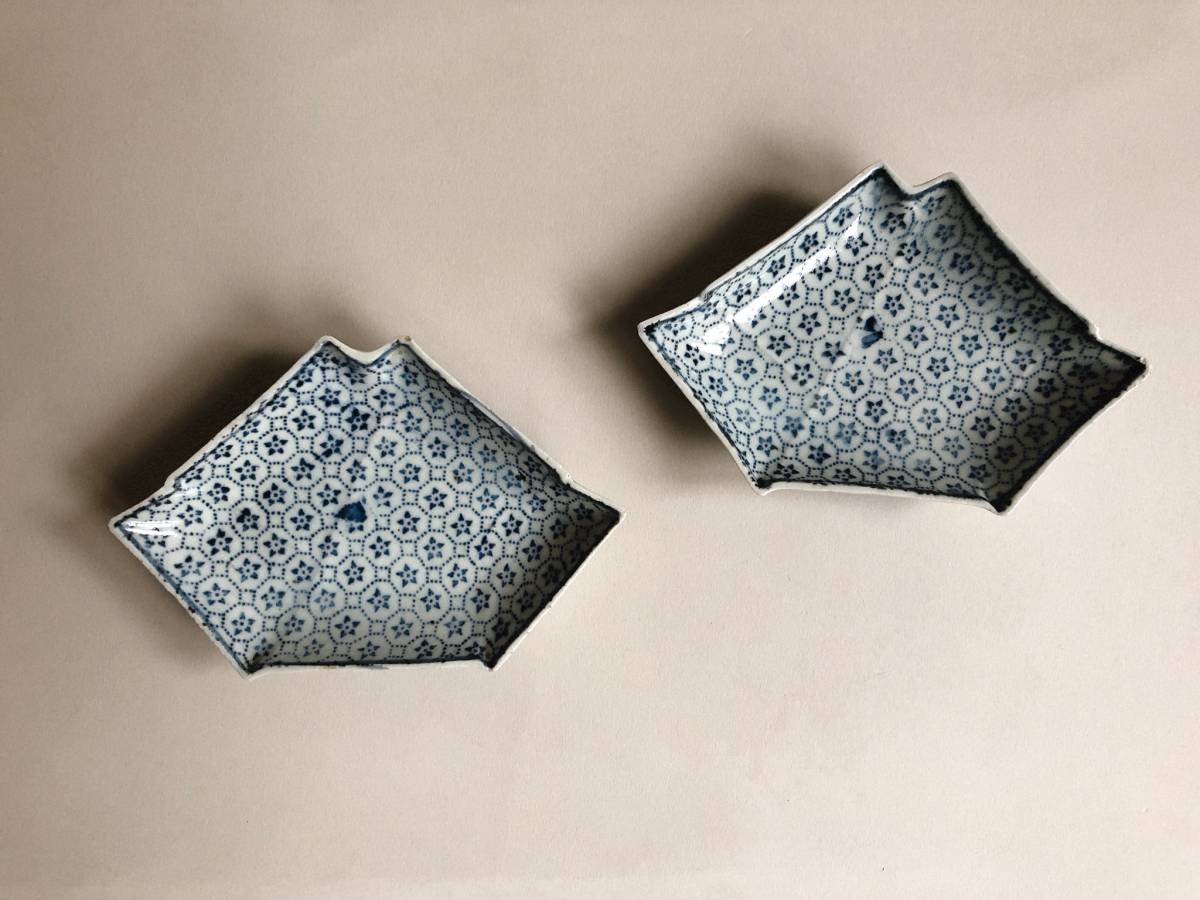 こんにゃく印判小皿2枚その1 江戸時代(染付)｜売買されたオークション情報、yahooの商品情報をアーカイブ公開 - オークファン 伊万里、有田