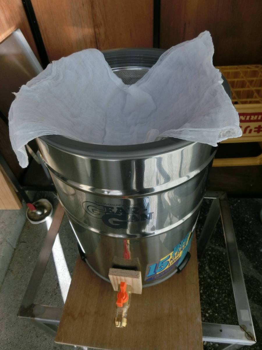 日本みつばち　自家採取　令和元年度 採れたて　百花蜂蜜　はちみつ　ハチミツ　1200グラム 高知県産_3