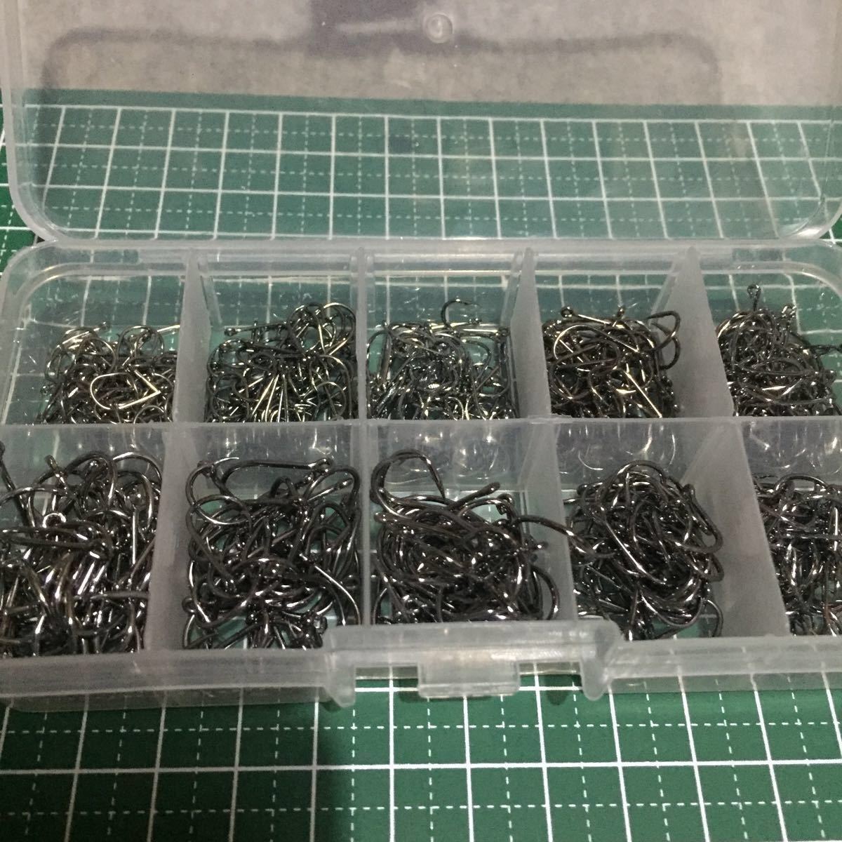 コスパ最高！約500本入り ケース付き マス針マスバリ 釣り針 検 がまかつ ザップ リューギ RAID レイド ダイワ シマノ ジャッカル イマカツ_3