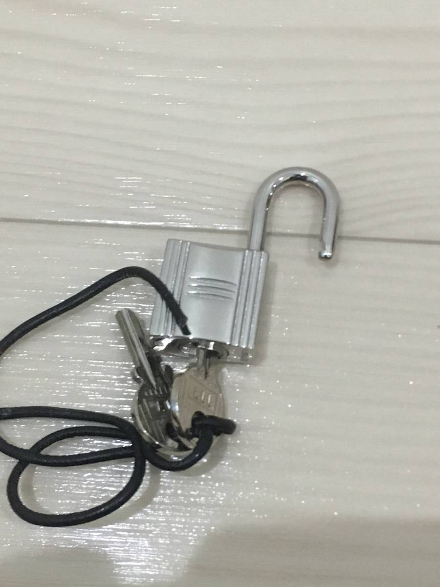 HERMES エルメス カデナ 南京錠 パドロック 117 鍵 スペアキー付き