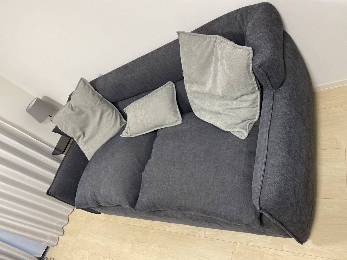 【美品】定価１１万 ニトリ ソファ ３人用 ソフティーナＫＤ ＤＧＹ 布張り ＮＩＴＯＲＩ_4