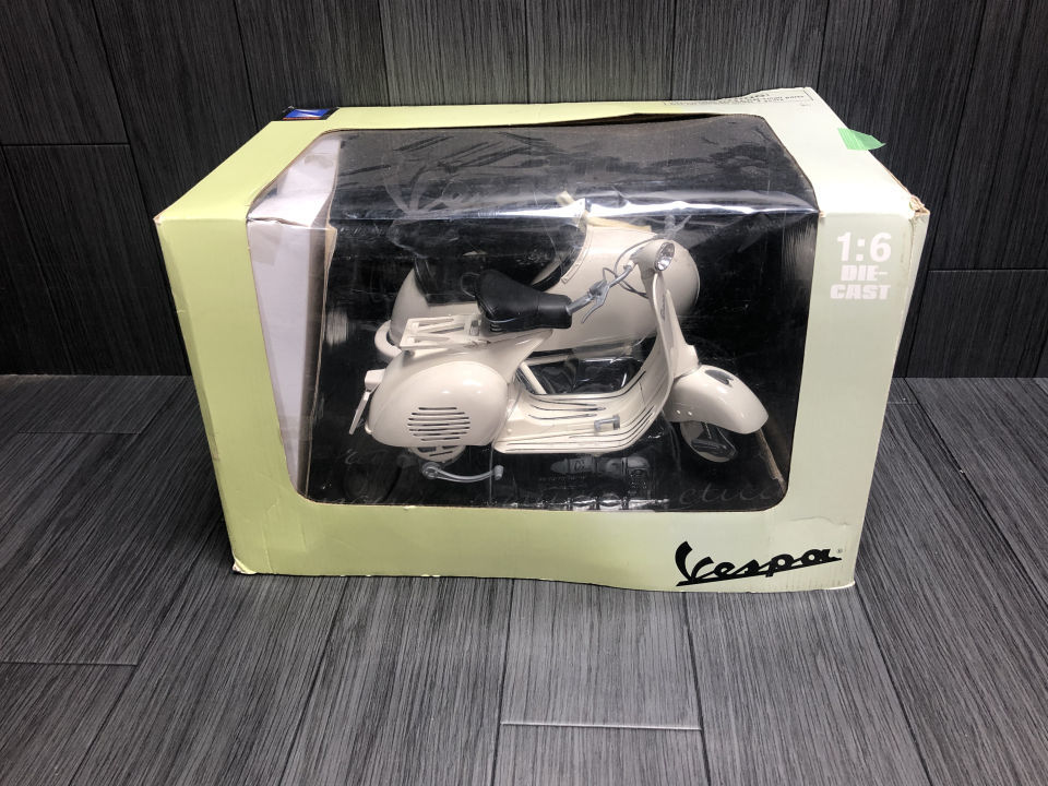 ベスパ サイドカー 0 シンガポール | ヴィンテージベスパ, ローマ小