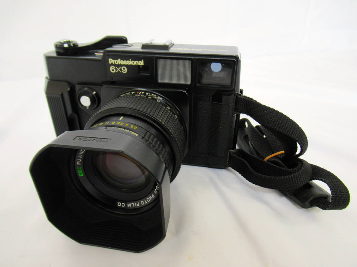 Fuji GW690 Camera - Medium Format Fujica 90mm III | the Leica
