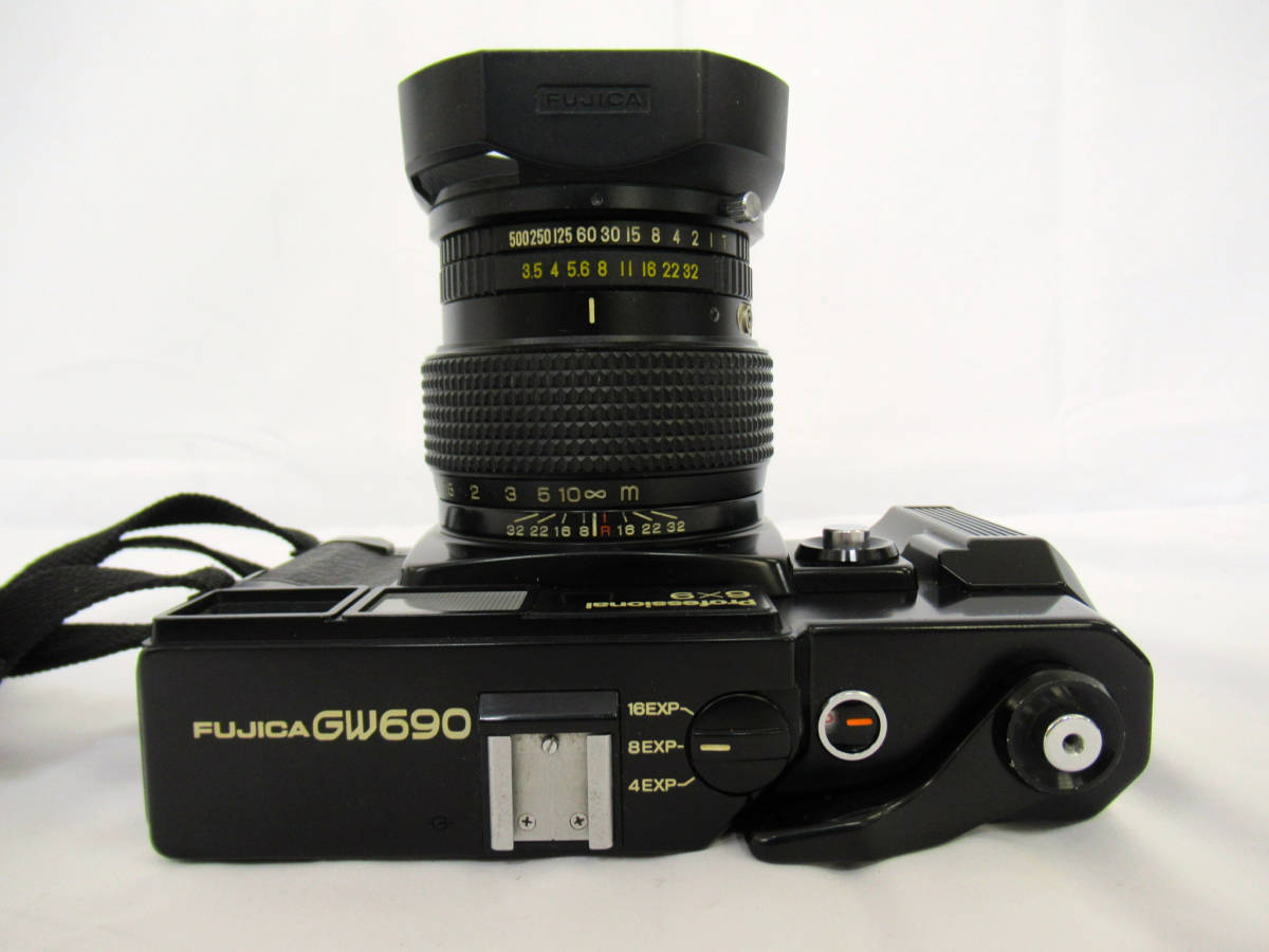 Fuji GW690 Camera - Medium Format Fujica 90mm III | the Leica