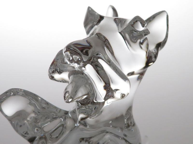 Baccarat クリスタルフィギュリン スコティッシュテリア 「甘え立ち」 スコティッシュテリア | バカラ 最新価格と飼い方｜いぬのきもち
