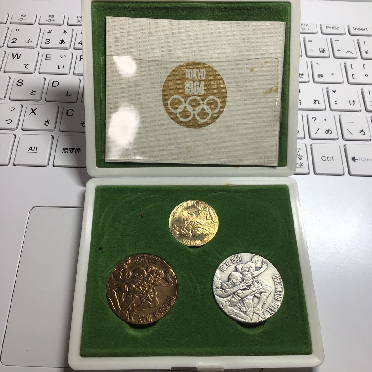 記念メダル 北京オリンピック記念コイン 銀貨 純銀 1オンス6 10元 万国