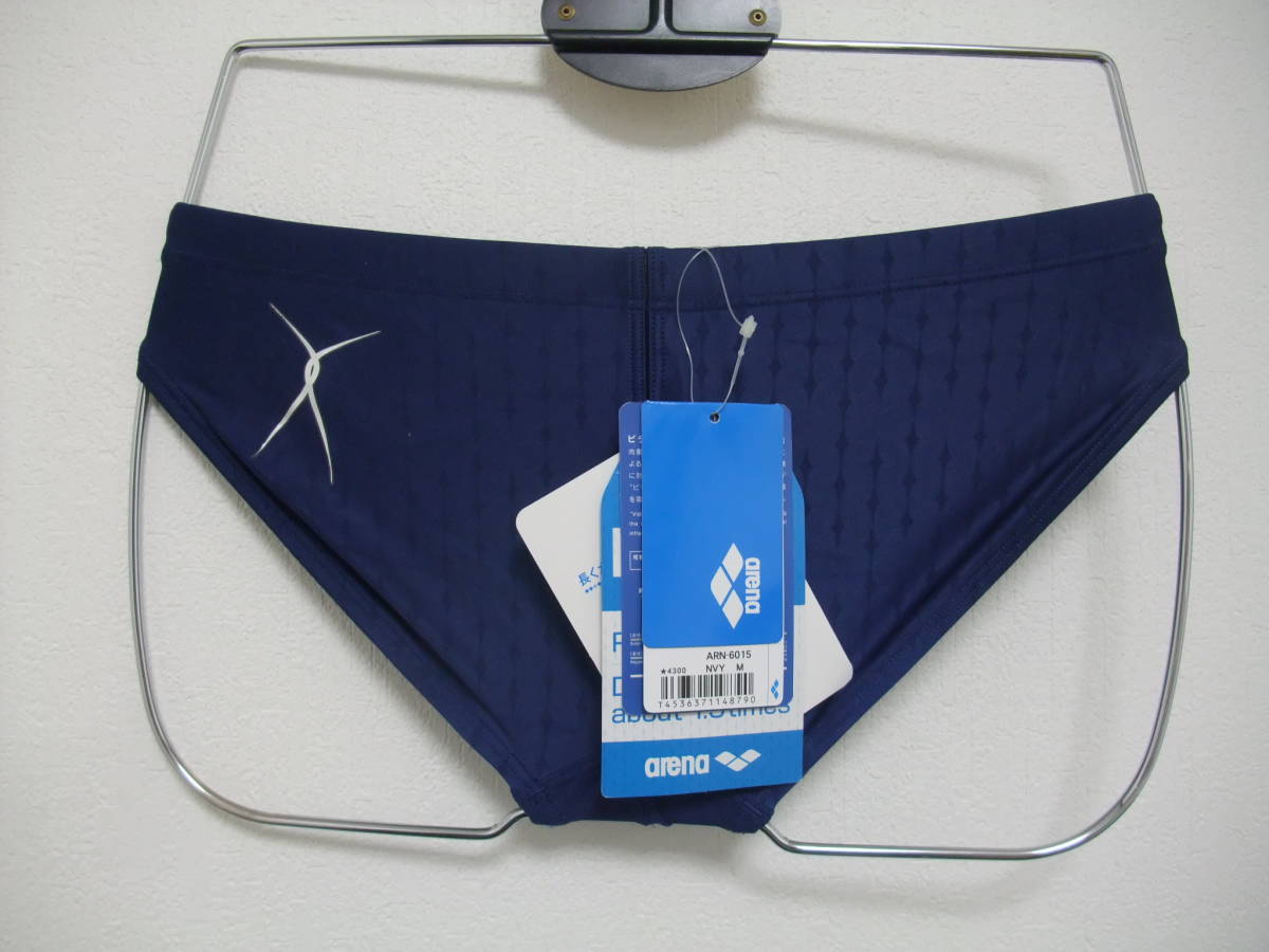 アリーナ 競泳水着 nux ニュークス 強光沢 新品 Mサイズ 競パン arena